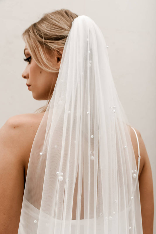 Cluster Pearl Veil