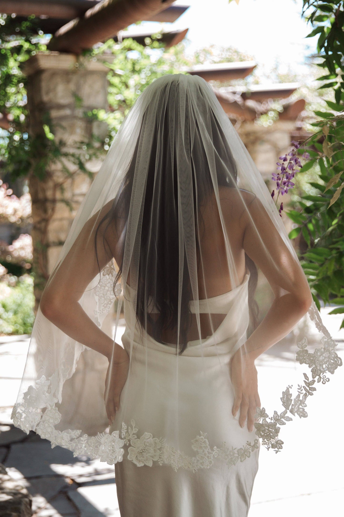Floral Edge Fingertip Veil